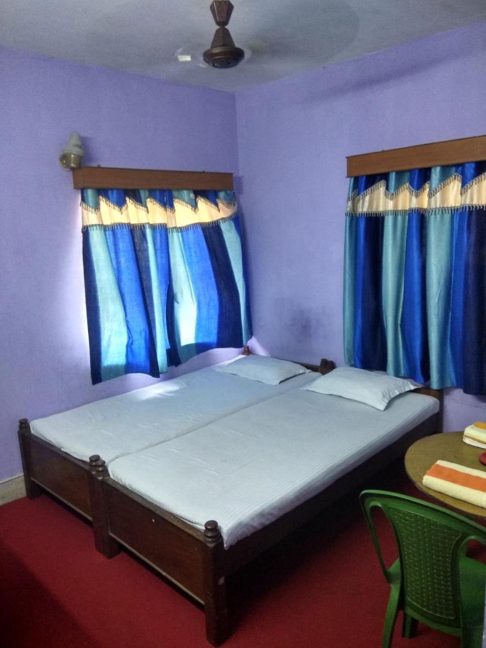 Renu Guest House Калькутта Экстерьер фото